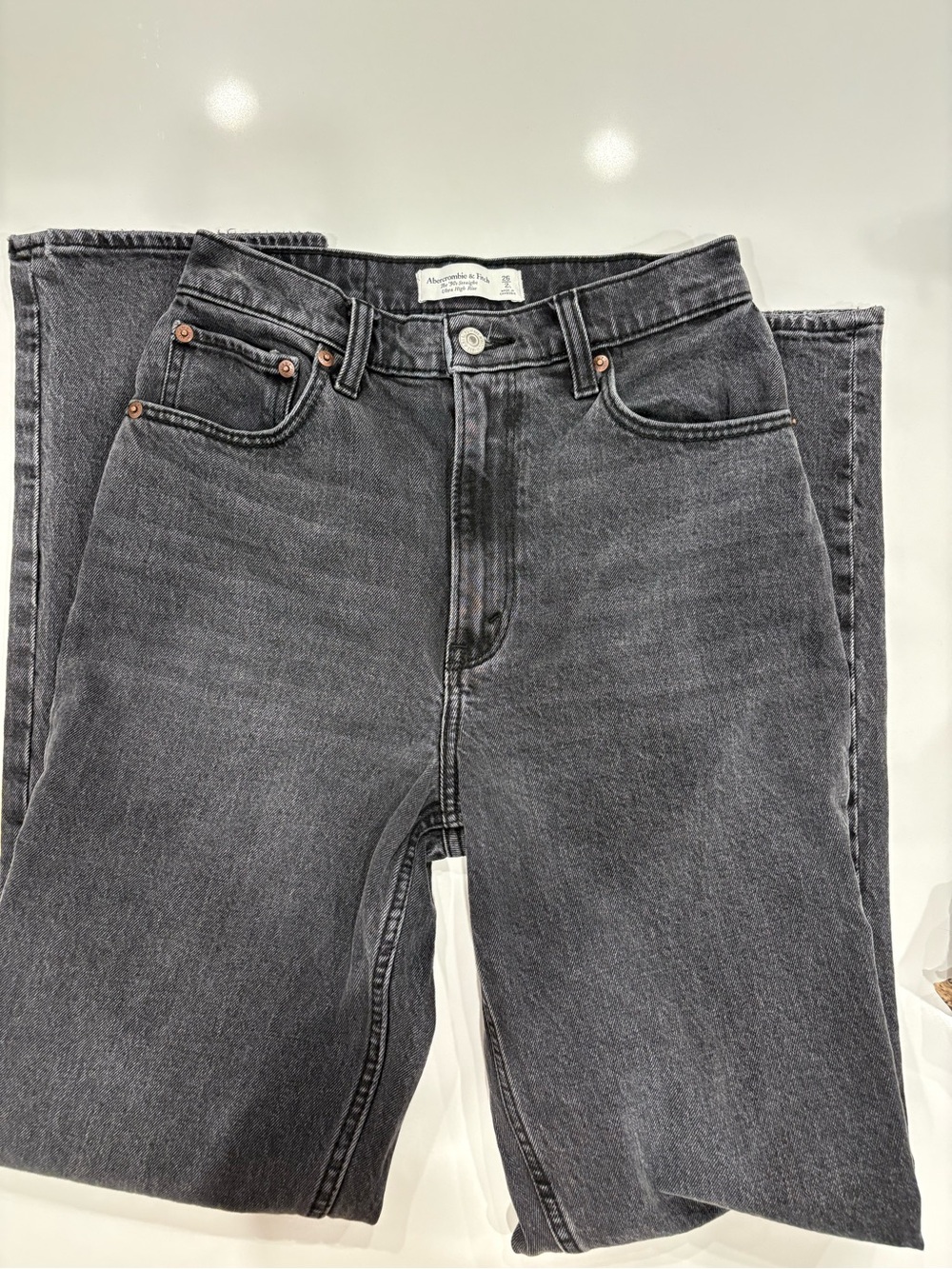 Abercrombie & Fitch Curve Love High Rise 90s Straight Jean in Washed Black